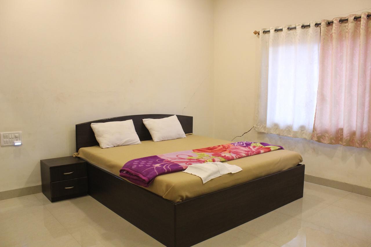 Malhar Bungalow Panchgani Exterior photo